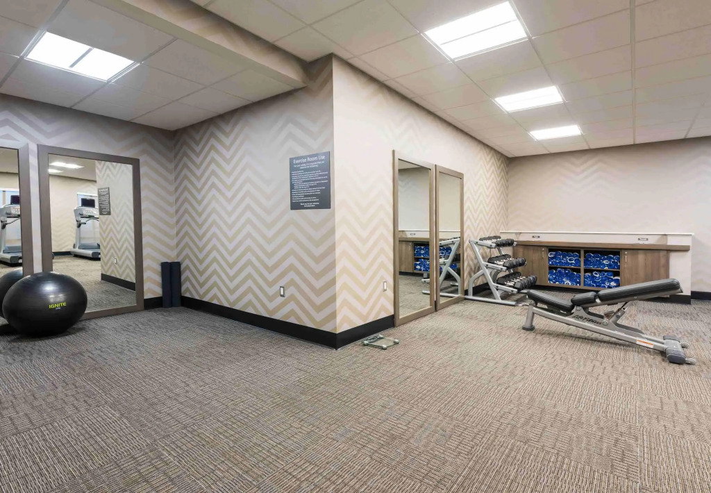 Residence Inn by Marriott Milwaukee West