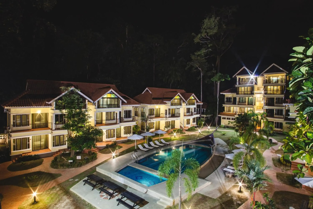 Anjungan Beach Resort