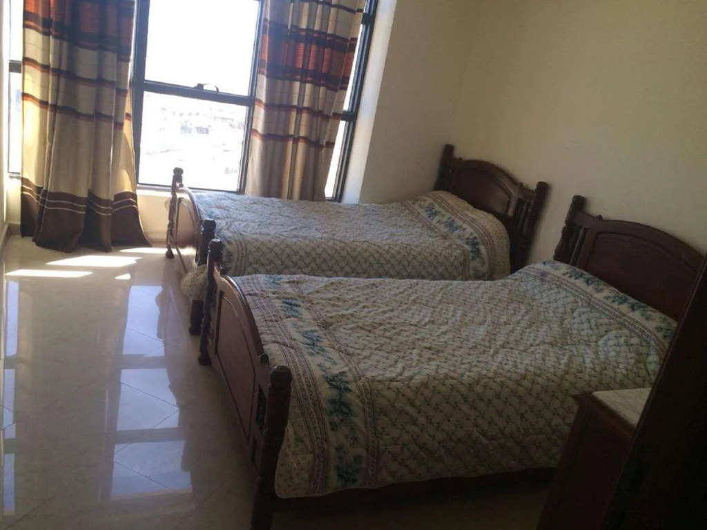 Newcenter Suites