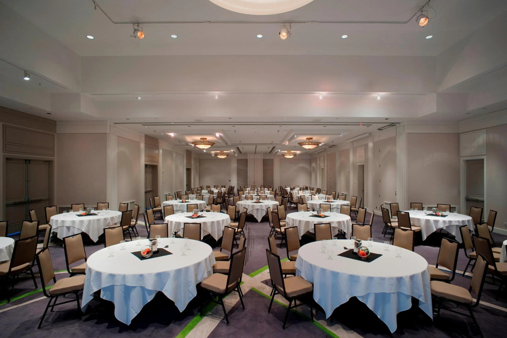 Delta Hotels by Marriott Victoria Ocean Pointe Resort