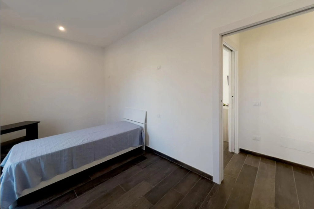 Smeraldo design apartment 6 beds near the center of Portoferraio and all services-SMERALDO
