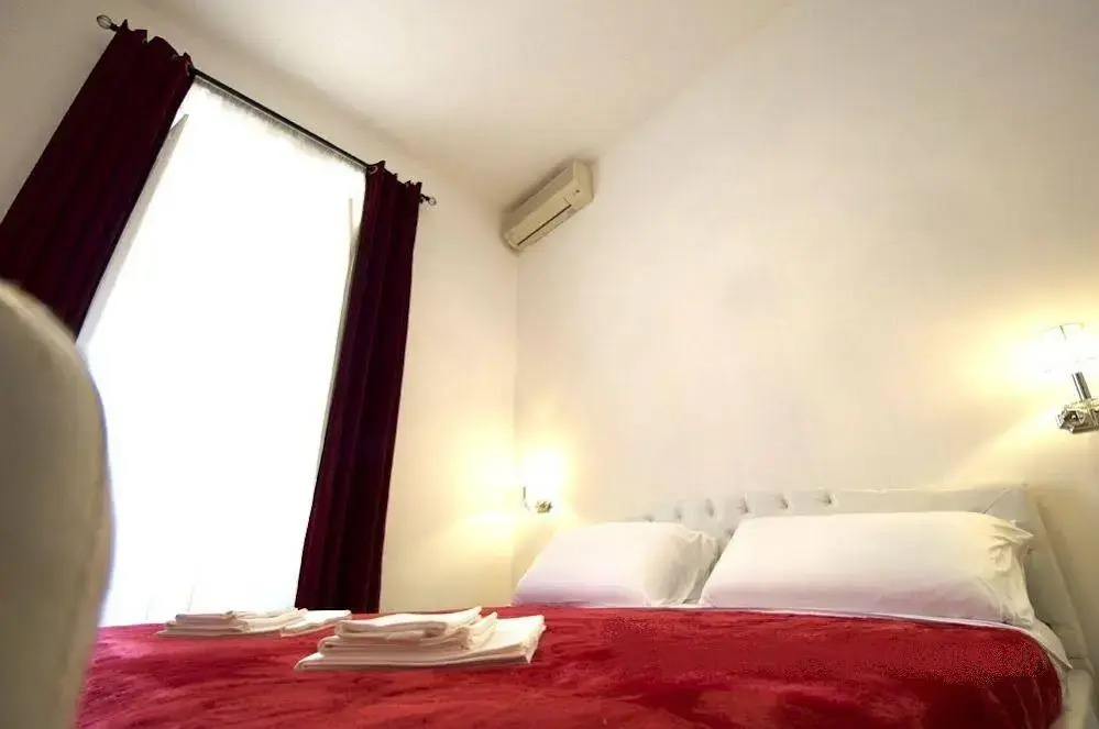 Sopi Vatican Suite Apartment