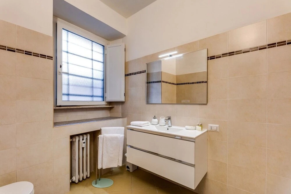Modern 2 bed Flat in San Giovanni