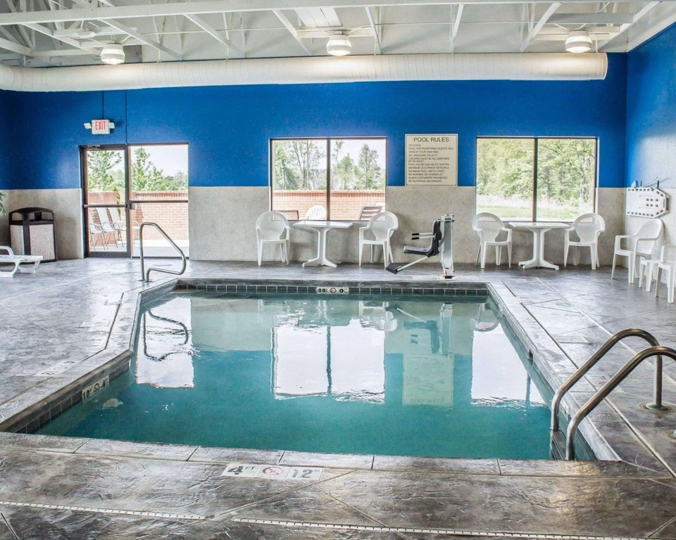 Comfort Suites Columbus East Broad