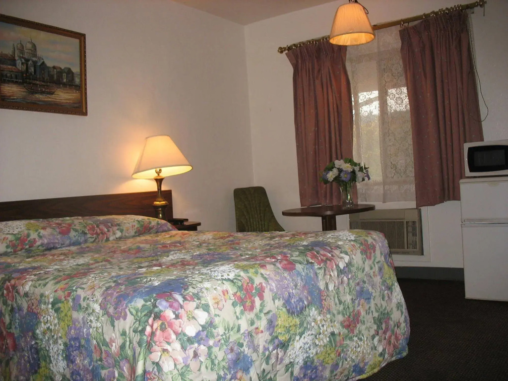 Travel Inn Motel