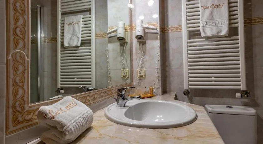 Aparthotel les Corts