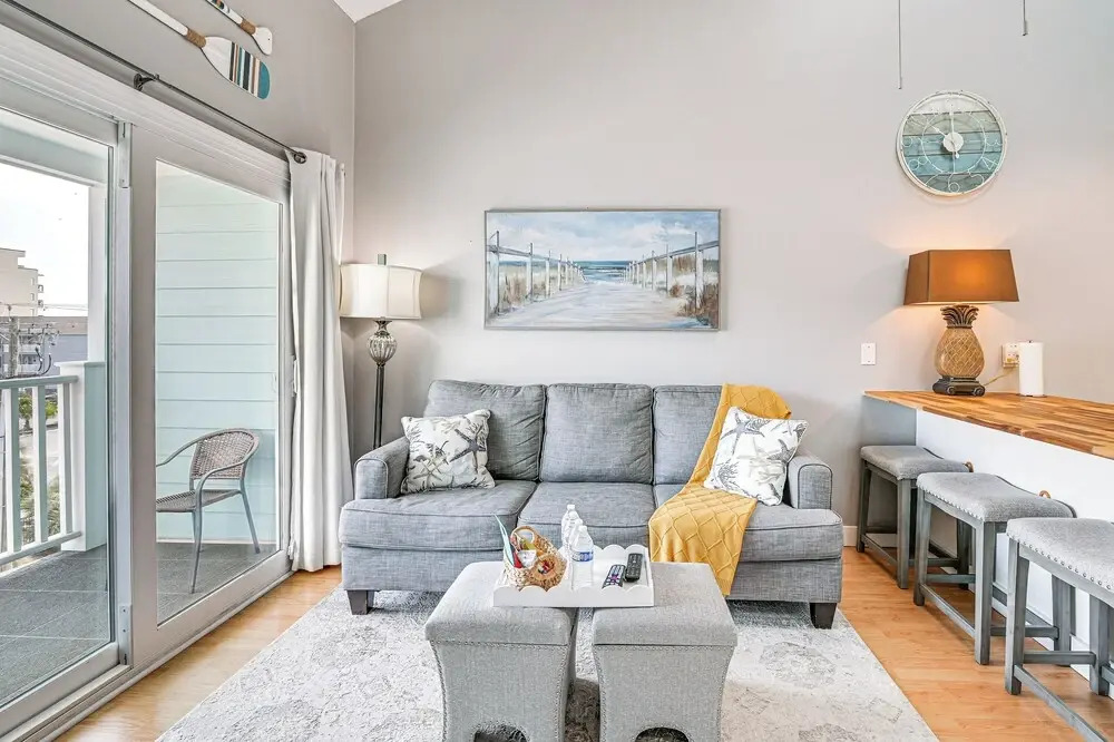Walk to Beach: Condo w/ Balcony in Murrells Inlet!