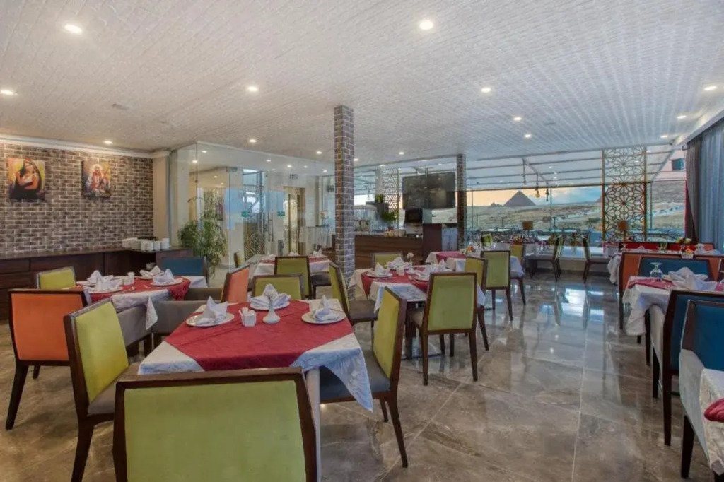Mamlouk Pyramids Hotel