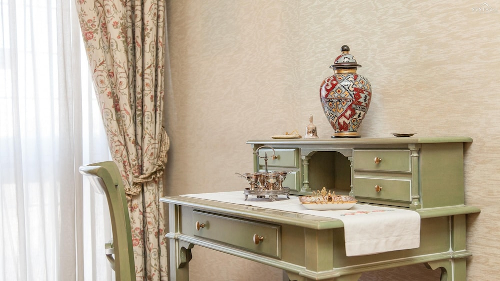Rental in Rome Aurelia Montana Luxury Apartment