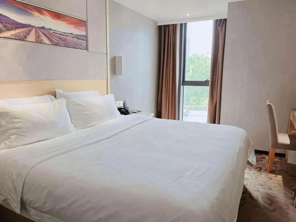 Lavande Hotel Shenzhen Baoan Haiya Binfen City Branch