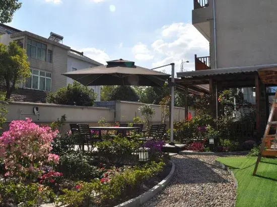 Shanghai Qishi Villa Hot Spring Resort Villa