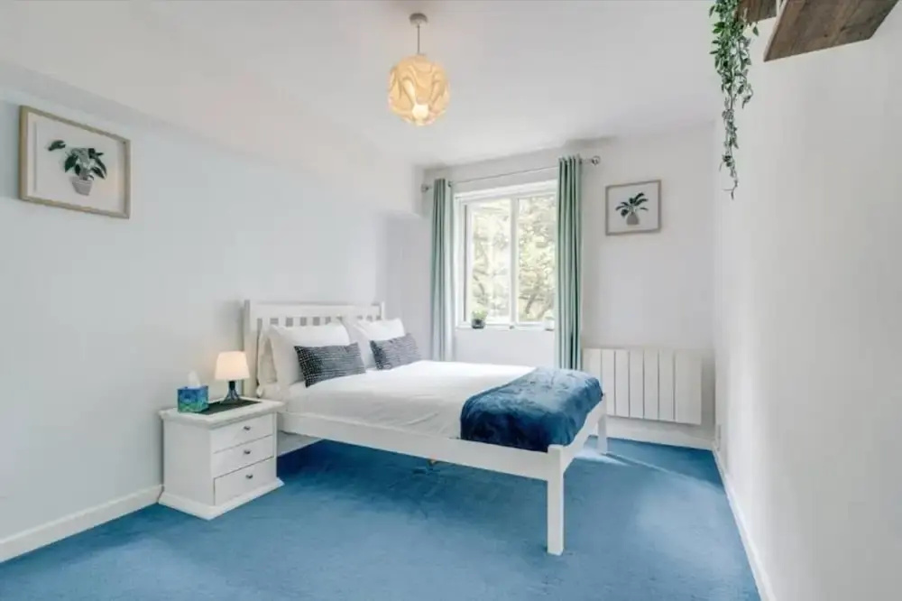 Central London Cosy Apartment With Parking