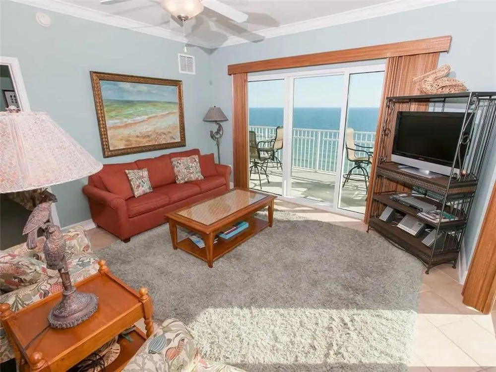 Crystal Shores West 908 - 3 Br condo by RedAwning