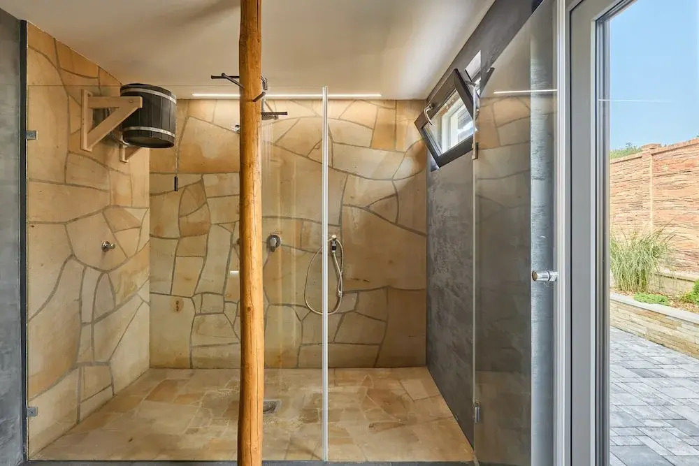 Villa in Radvanice With hot tub