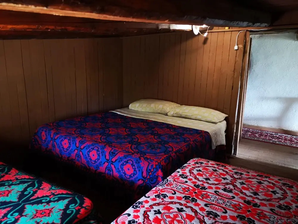 1st Private Room in the Attic With Shared Bathroom use