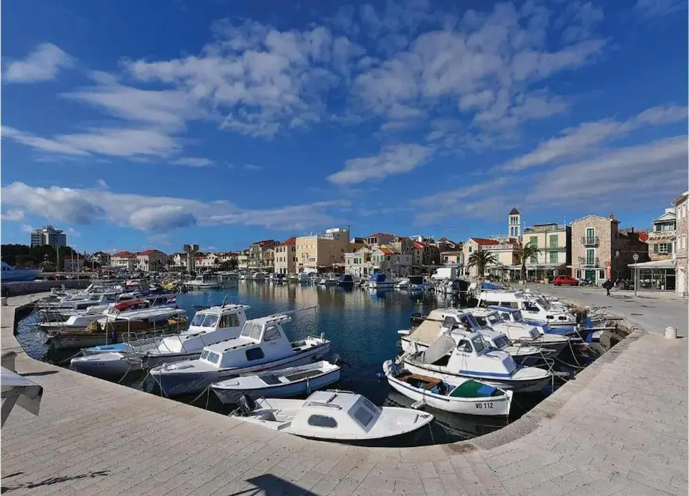 This Pleasant Holiday Home is an Ideal Starting Point to Explore Dalmatia