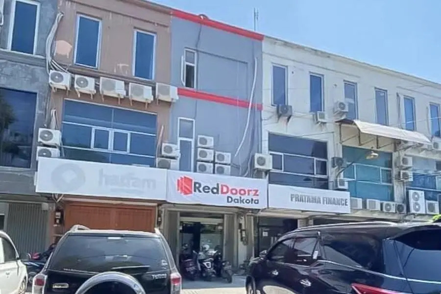 RedDoorz @ Darmo Surabaya