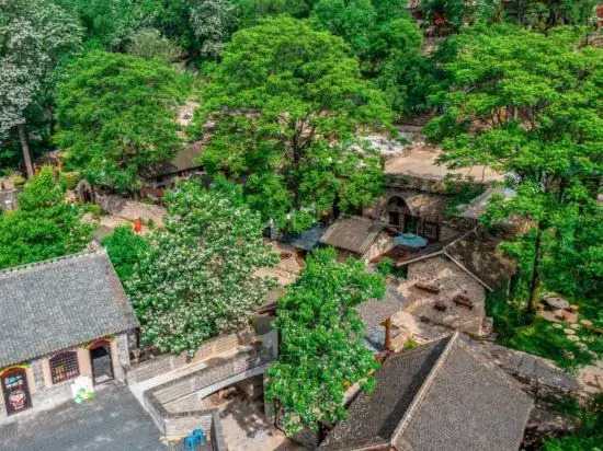 Yunqiu Mountain Kangjiaping Homestay