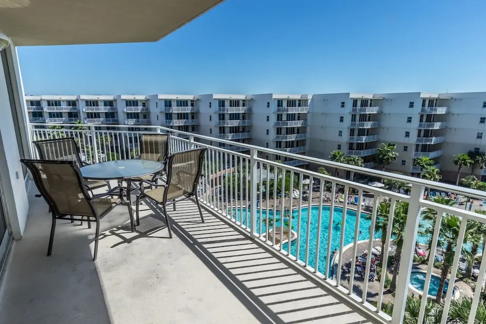 Waterscape B612 2 Bedroom Condo