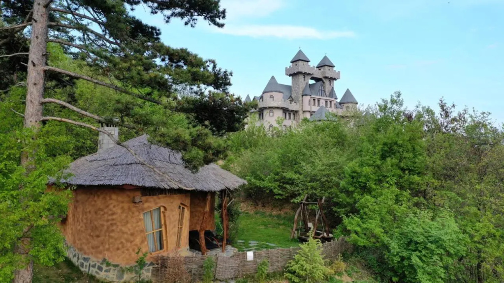 Royal Valentina Castle
