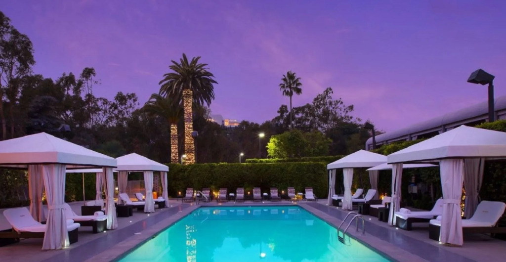 Luxe Sunset Boulevard Hotel