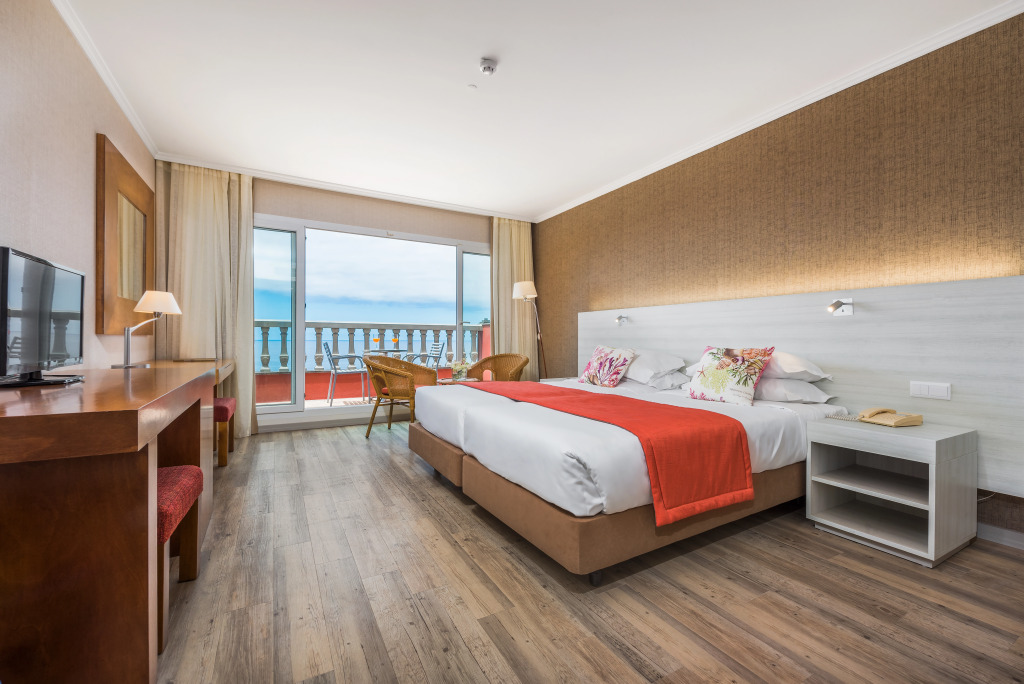 Отель Enotel Sunset Bay