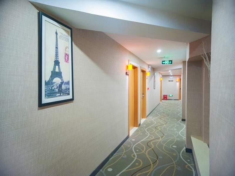 7 Days Premium Chongqing Nanping Convention Center Gongmao Subway Station Branch