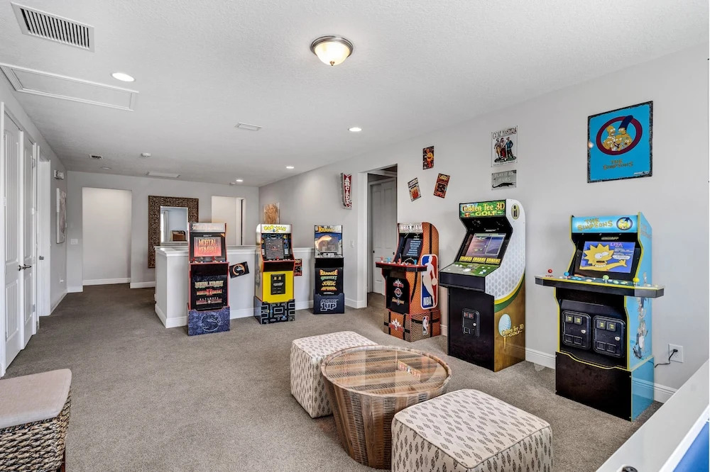 Private Pool Arcade Game Room Home By Disney 8 Bedroom Home by RedAwning