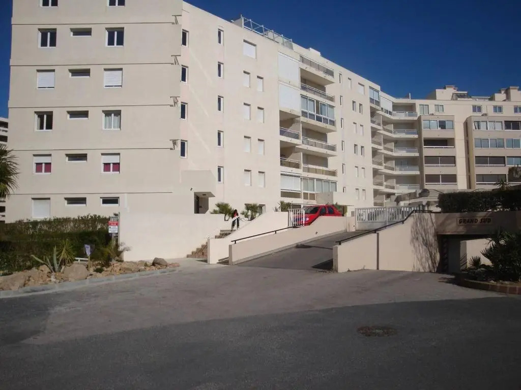 LE JARDIN DE LA PLAGE - T2 - Terrasse jardin 30m2 - Piscine - Clim- Wifi -Parking