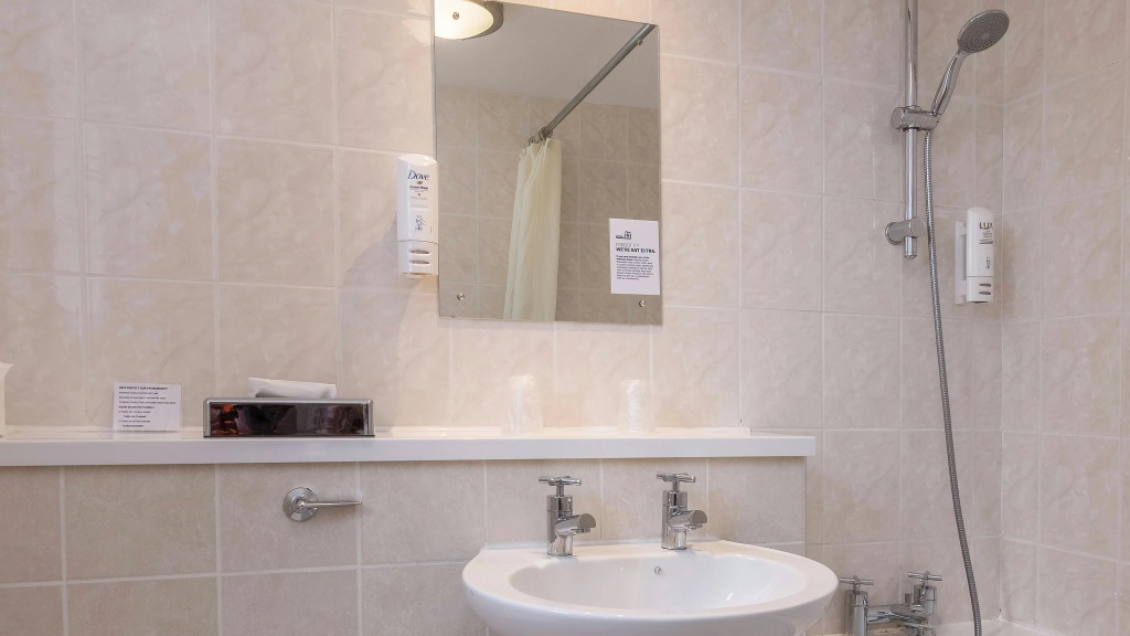 Belvilla Crewe Arms Hotel
