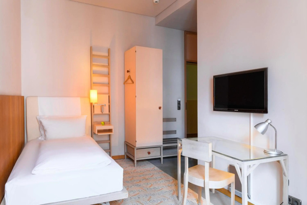 Hotel Bleibtreu Berlin by Golden Tulip