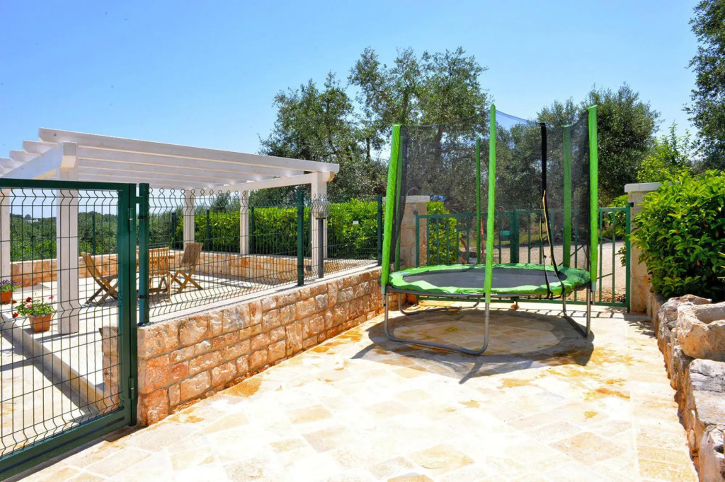 Mansion With Pool Ostuni