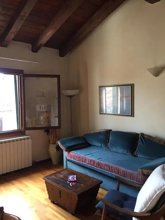Romantic Rialto Apartment