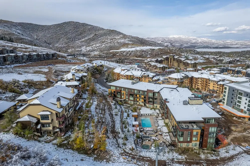 Lift Condo With Ski-in out w Village Access hot tub Fitness Center ski Rentals On-site