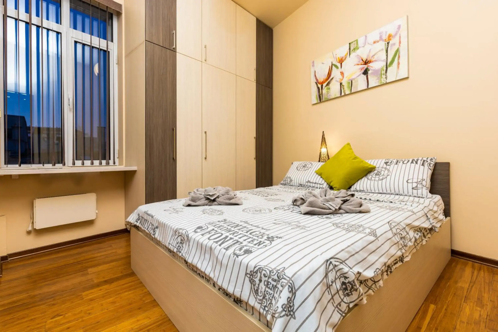 1BD Apartment with a Cute Balcony in Kapana