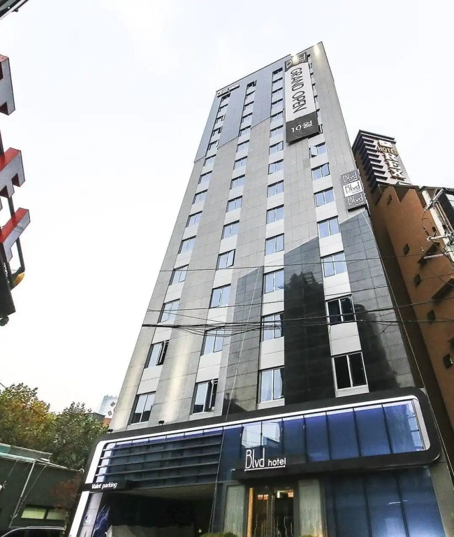 Blvd Hotel
