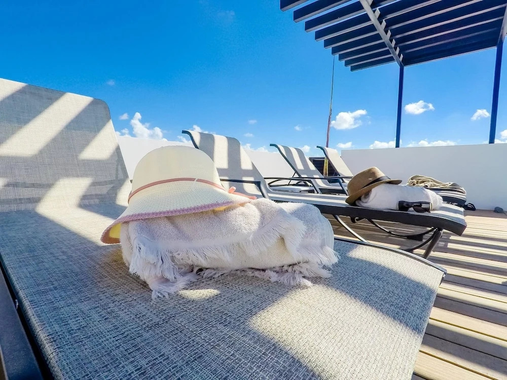 New And Fully Equipped 2 Br Apartment in Aldea Zama - Qs17