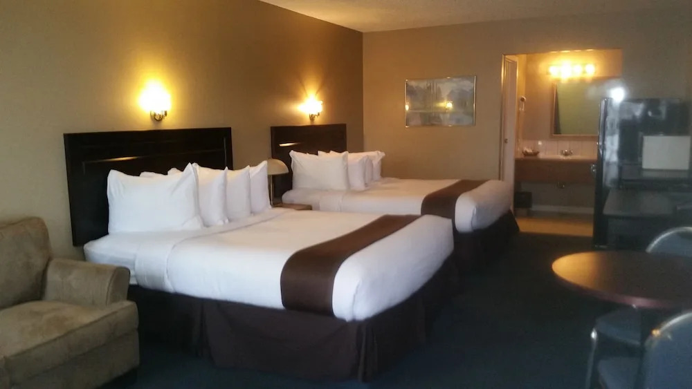 Chinook Country Inn