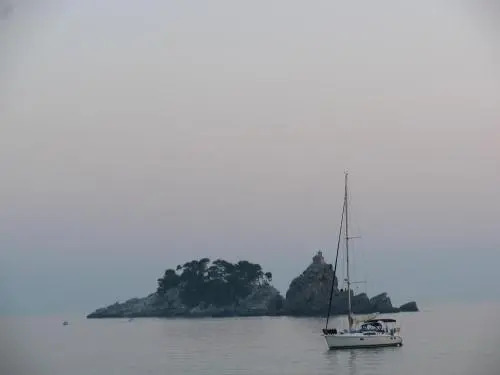 Apartments Pod Lozom with Seaview
