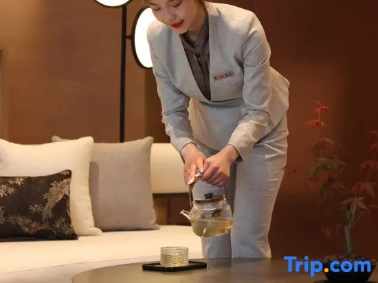 Sheyue Hotel (Binjiang Financial Center Liugouyu Subway Station)
