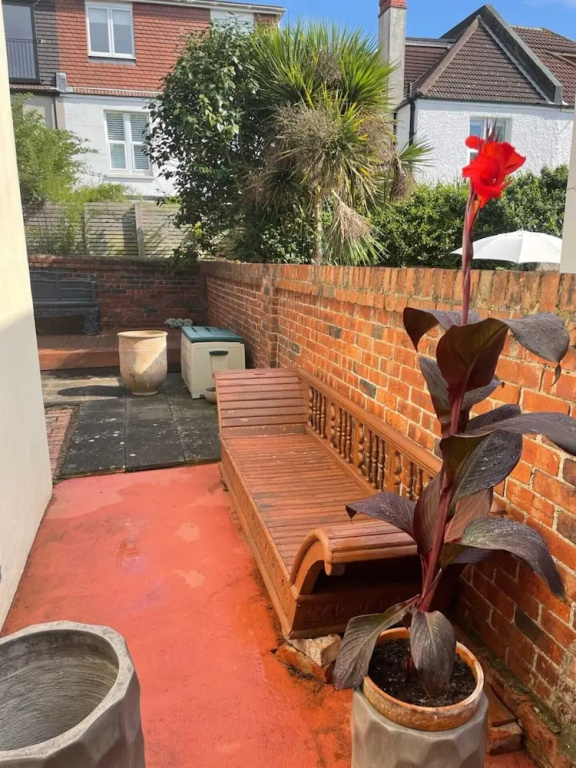4 Bedroom House Near Seven Dials