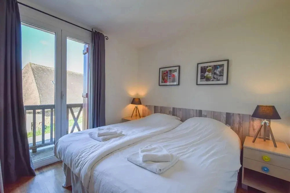 Pavilion Stay in Dordogne