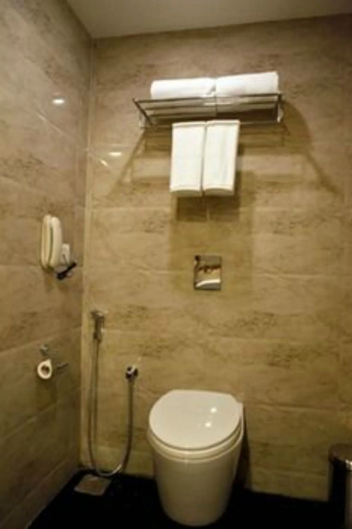 Lemon Tree Hotel Shimona Chennai