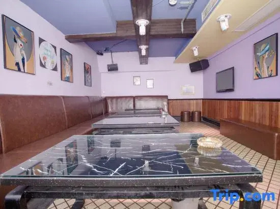 Garden Riverside Holiday Hotel (Santai Tongchuan Ancient Town)