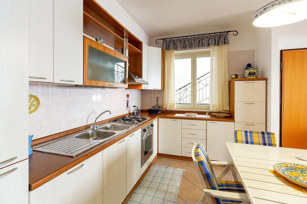Fontana Vecchia Seaview Apartment