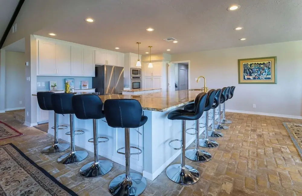 Valley View Retreat for 10