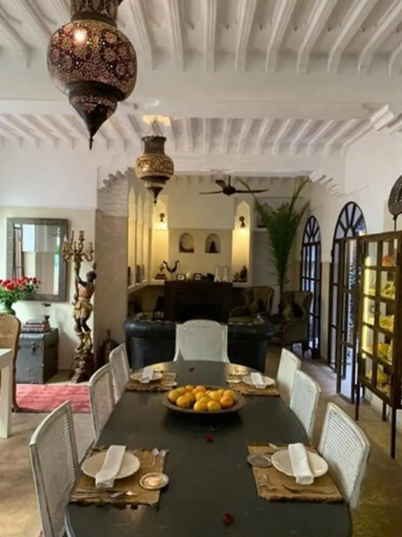 OYO 6706 Hotel New Sunder Residency