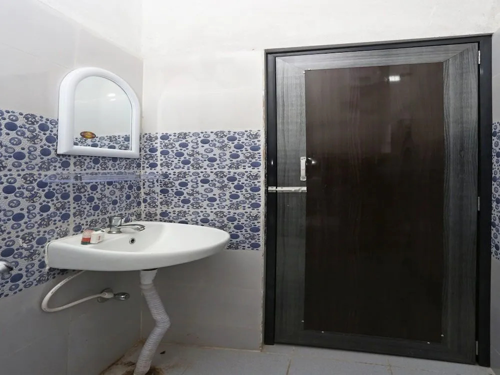OYO 11559 Lakshay Residency