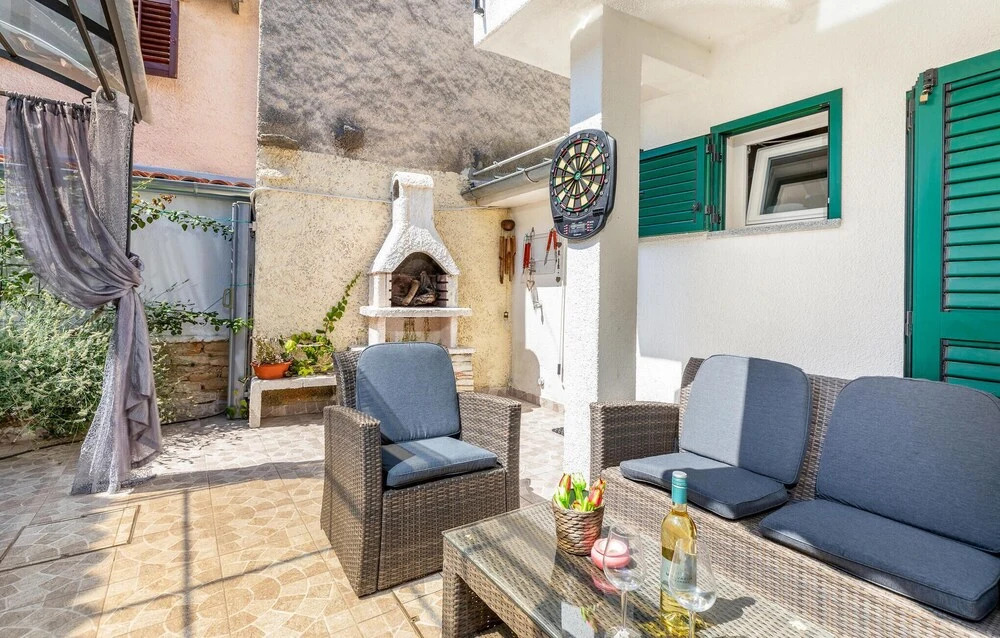 Amazing Home in Sisan with Hot Tub, WiFi & 2 Bedrooms