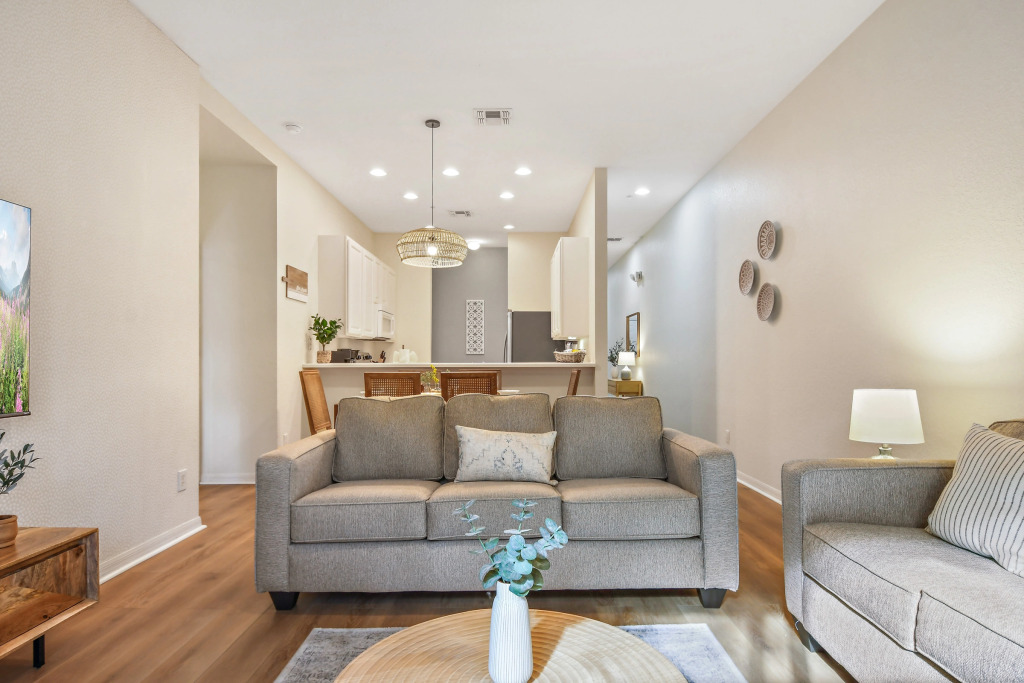 Bahama Bay 3 Bedrooms Completely Renovated